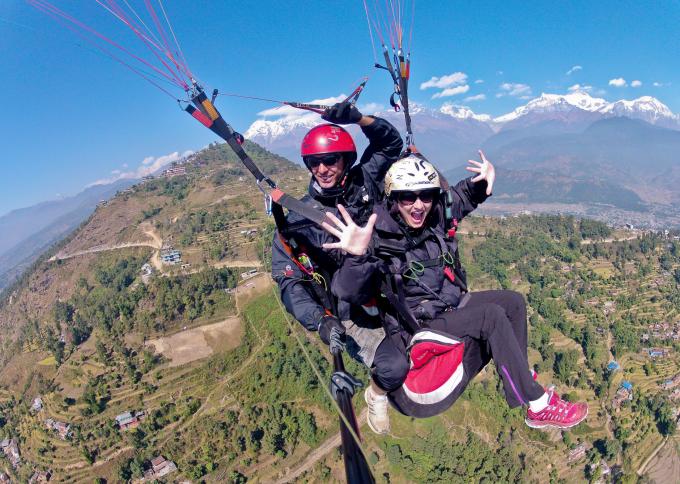 Paragliding nad Pokharą
